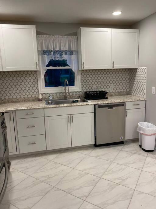 Modern Home Near Lake W Hottub, Game Room, Fireplace Albrightsville ภายนอก รูปภาพ